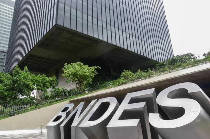 Imagem ilustrativa da imagem BNDES cria programa de apoio à pequena e média empresa