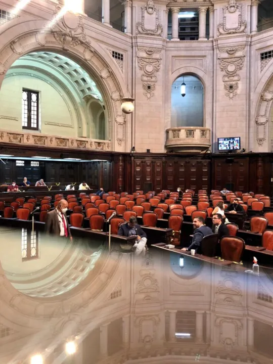 Proposta foi aprovada por 57 votos