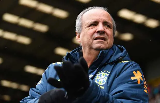 Imagem ilustrativa da imagem Morre Vadão, ex-técnico da seleção feminina, aos 63 anos
