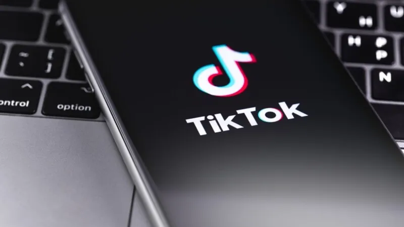 Americanos estão proibidos de baixar aplicativos WeChat e TikTok
