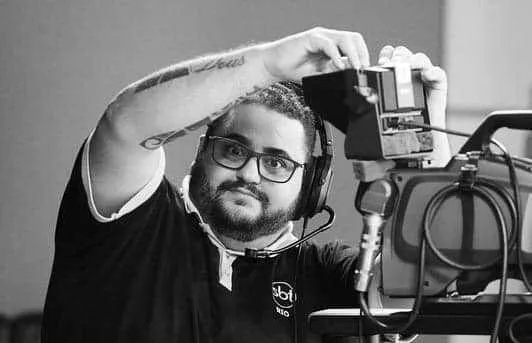 Imagem ilustrativa da imagem Cinegrafista do SBT-Rio Robson Mesquita, o 'Tio Chico' morre por Covid-19