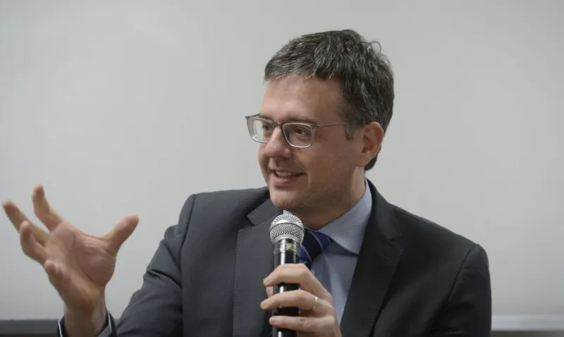 Somente atendimentos urgentes serão feitos ainda presencialmente