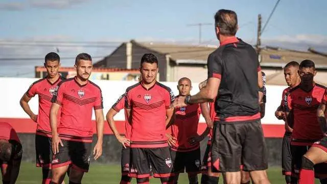 Nome dos quatro atletas não foi divulgado