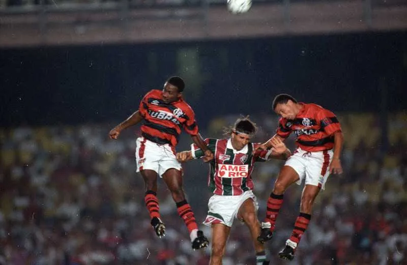 Rio de Janeiro (RJ) - 30/04/1995 - Futebol - Campeonato Estadual - Octagonal decisivo - Fluminense 4 x 3 Flamengo - Primeiro jogo - Renato Gaúcho (jogador - Fluminense) -  Foto Ivo Gonzalez / Agência O Globo. Neg: 95-05893
