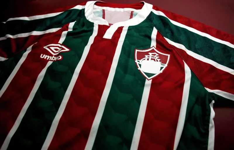 Ação “Jogando contra o corona” do time de futebol difunde conhecimento sobre este item tão essencial contra o Coronavírus