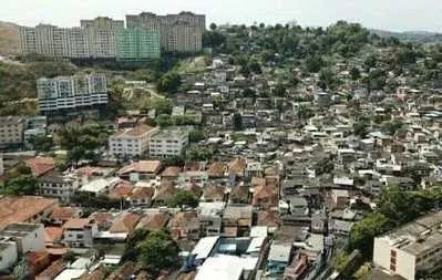 Imagem ilustrativa da imagem Troca de tiros termina com um morto no Fonseca, em Niterói