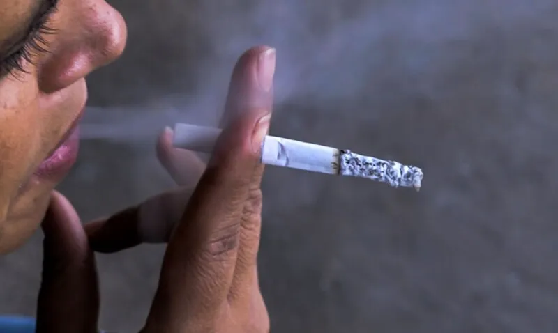 Campanha da OMS busca diminuir o número de fumantes no mundo