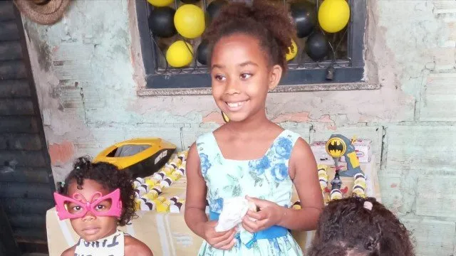 Imagem ilustrativa da imagem Crianças de 4 e 7 anos morreram, vítimas de balas perdidas, na Baixada Fluminense