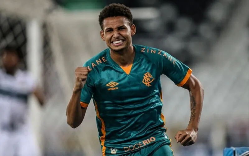Felippe Cardoso deve deixar o Fluminense após o fim do Brasileirão
