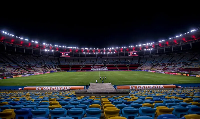 A partida, com início às 21h30 (horário de Brasília)
